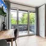 Smartliving Boardinghouse - 24h Check In アパートホテル 4*