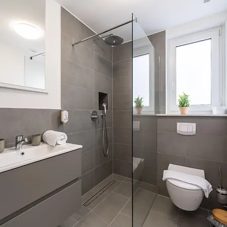 Smartliving Boardinghouse - 24h Check In מלון דירות בילפלד