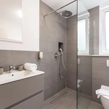 Smartliving Boardinghouse - 24h Check In מלון דירות 4*